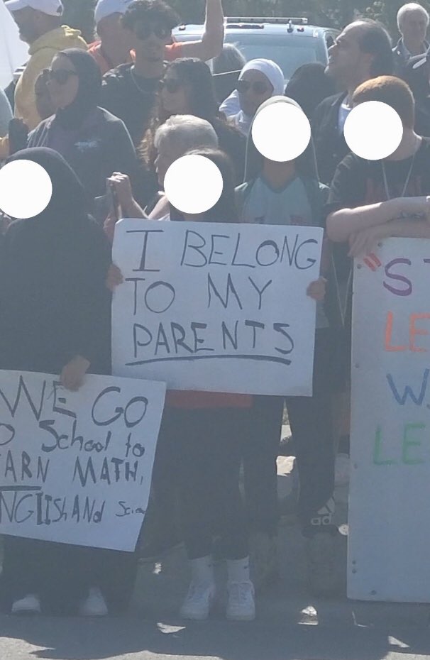 Hezbolsonaro's tweet image. The anti-LGBT hate rallies across Canada yesterday were disgusting and disturbing, but the signs reading “I belong to my parents” stuck out as particularly nauseating. They want to cry about grooming but are brainwashing kids with fascist ideology that makes them easier to abuse.