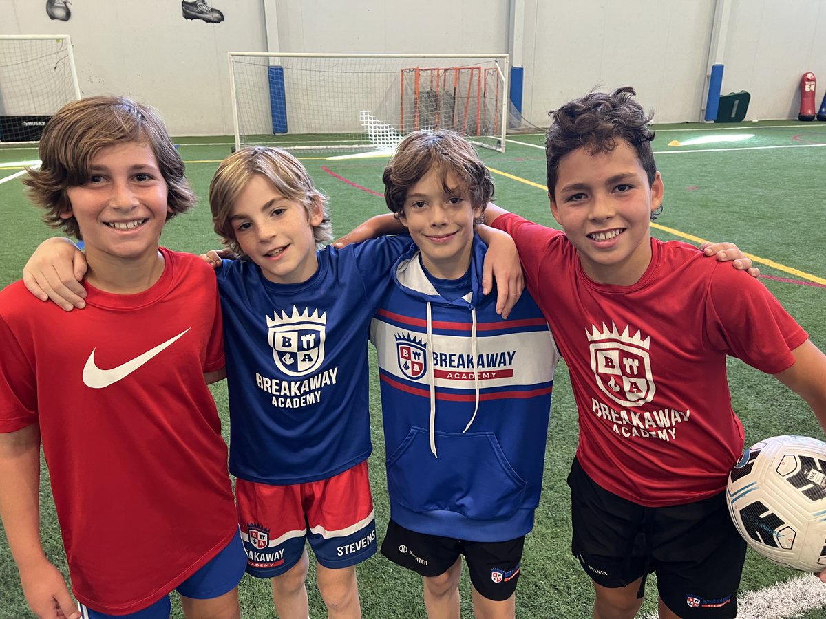 BrkwyAcademy's tweet image. We're working hard AND having fun with our elite soccer training program.  Just look at these happy faces.   😁

#soccertraining #breakawayacademy #privateschool #superioracademics #eliteathletics #exceptionalcharacter