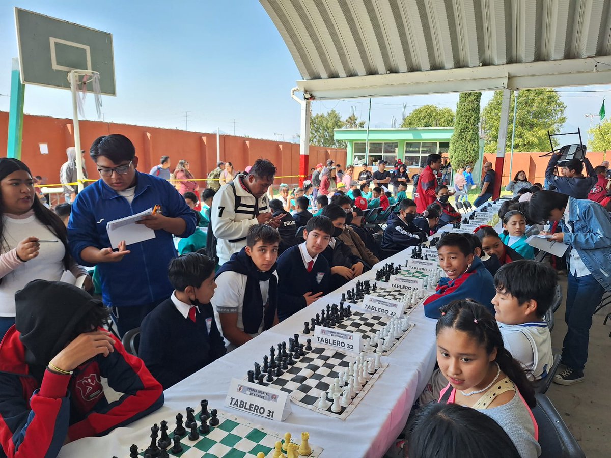 TexcocoFnerrr's tweet photo. Los estudiantes de los distintos centros de Texcoco, participaron en el torneo estatal que se llevó acabó el día 21 de septiembre del año en curso.
Este evento se lleva acabo con la finalidad del aprendizaje, el compañerismo y sobe todo crear una conciencia . https://t.co/ijBsa8XgUZ