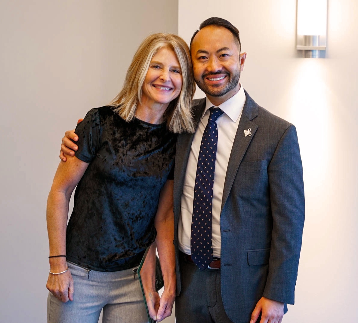 Copperwing’s own Kristi Sasser was recognized this week with the American Advertising Federation District 7’s Governor’s Award! The award is given to honor an AAF member who exhibits tireless volunteerism &amp; dedication to the community.

#Copperwing #AAF #GovernorsAward