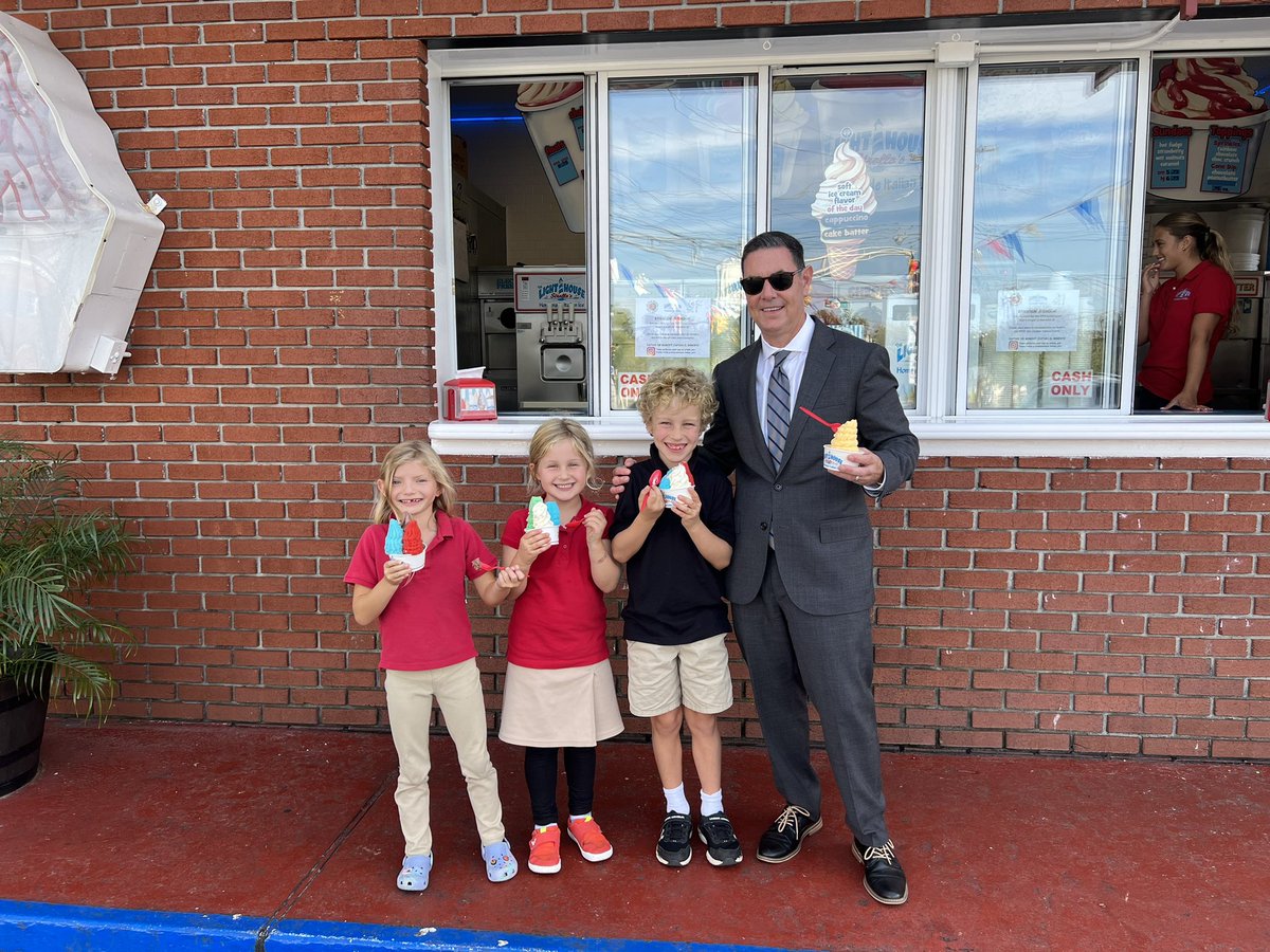Visit The Lighthouse NOW until 10:00 PM and support our <a href="/rbps_pto/">rbps_pto</a> from <a href="/rbpsEAGLES/">Red Bank Primary</a>! Cash Only. #RBBisBIA