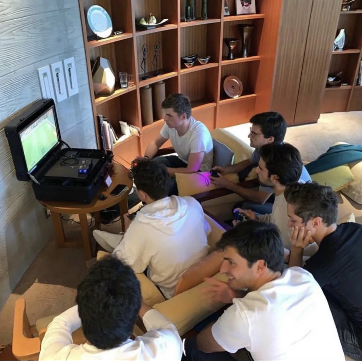 everyone loves fifa