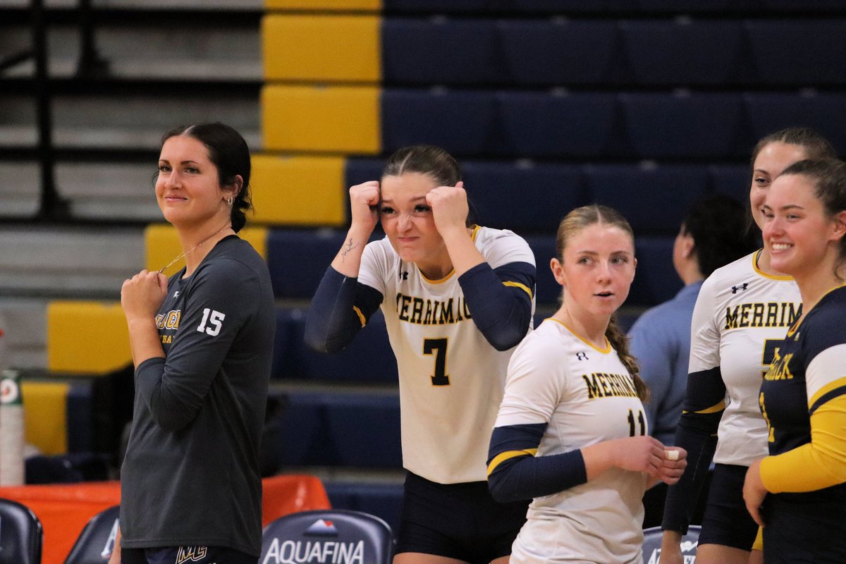flicsbystone's tweet photo. Merrimack Women’s Volleyball vs Bryant 
@Merrimack @MerrimackWVB @MC_Athletics 

https://t.co/M1RehcsyBE https://t.co/2y8Mu0f5gW
