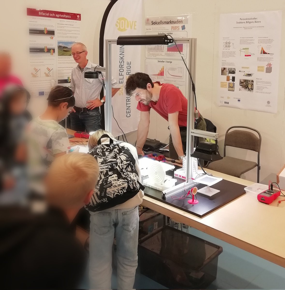 ConradCompa's tweet photo. Having fun disseminating photovoltaics among children in Uppsala at SciFest. https://t.co/ME2x9Nhvs6 https://t.co/oXSh3qFtxD
