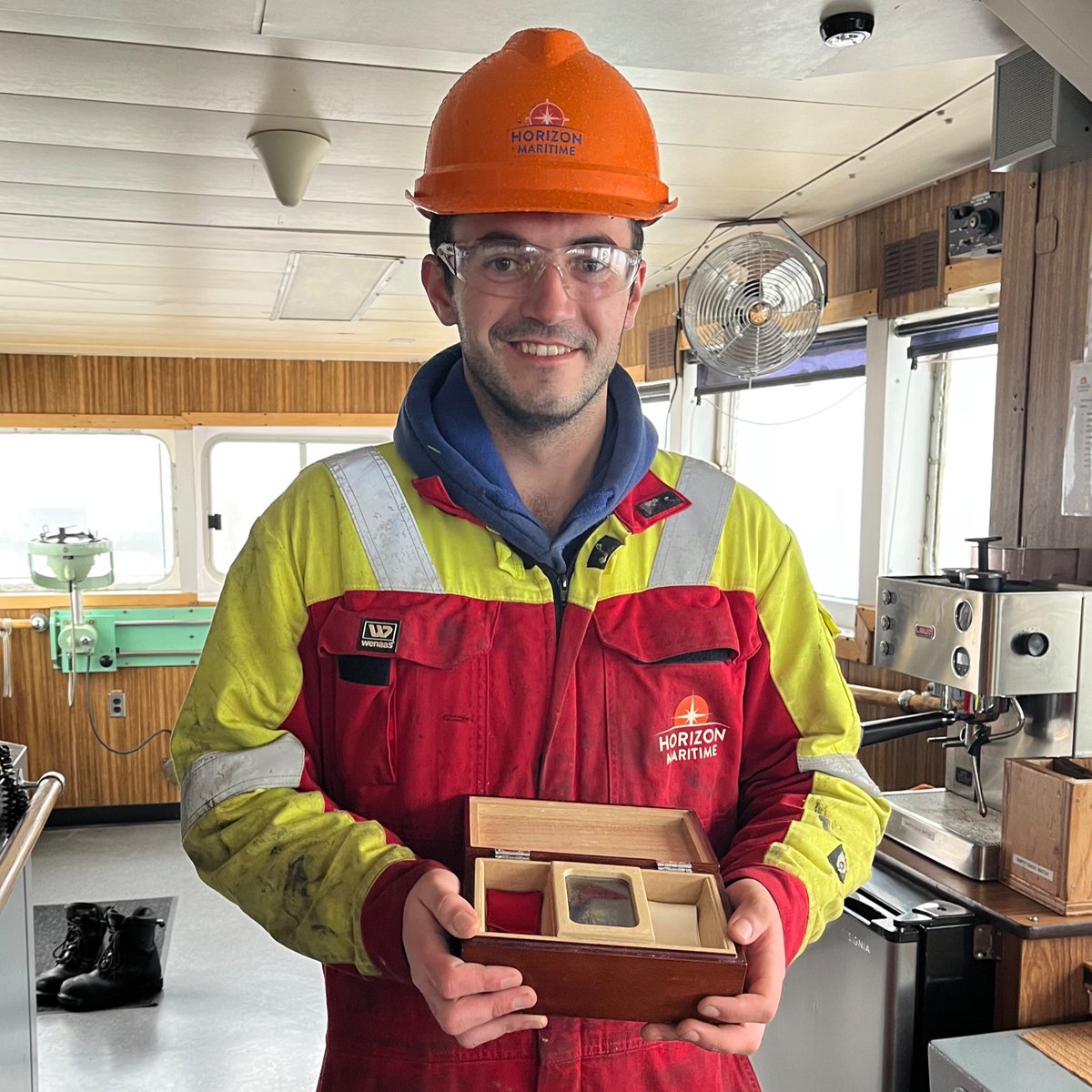 HorizonOffshore's tweet photo. Did you know that it's tradition to christen a new ship by breaking a bottle of champagne against the bow? Well this is the top of the bottle from when the Polar Prince was christened as the CGS Sir Humphrey Gilbert back in 1958. #Throwbackthursday! https://t.co/udILiskmbJ