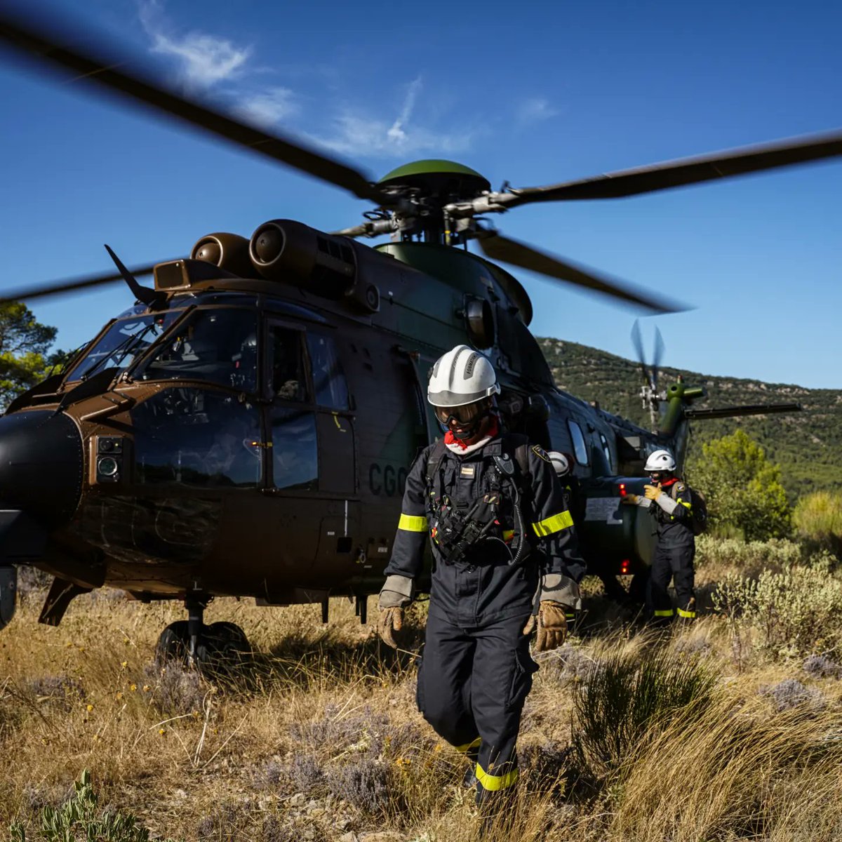 riisc_7's tweet image. [ #JeudidesVerdis ] 📷⛑️
À quoi ressemblait le quotidien de nos sapeurs-sauveteurs il y a 10, 20 ou 30 ans en arrière ? Voici quelques images de ces dernières décennies 📅 
Venez découvrir l&apos;année prochaine toute l&apos;histoire de notre unité à l&apos;occasion des 50 ans de l&apos;#UIISC7 🎂
