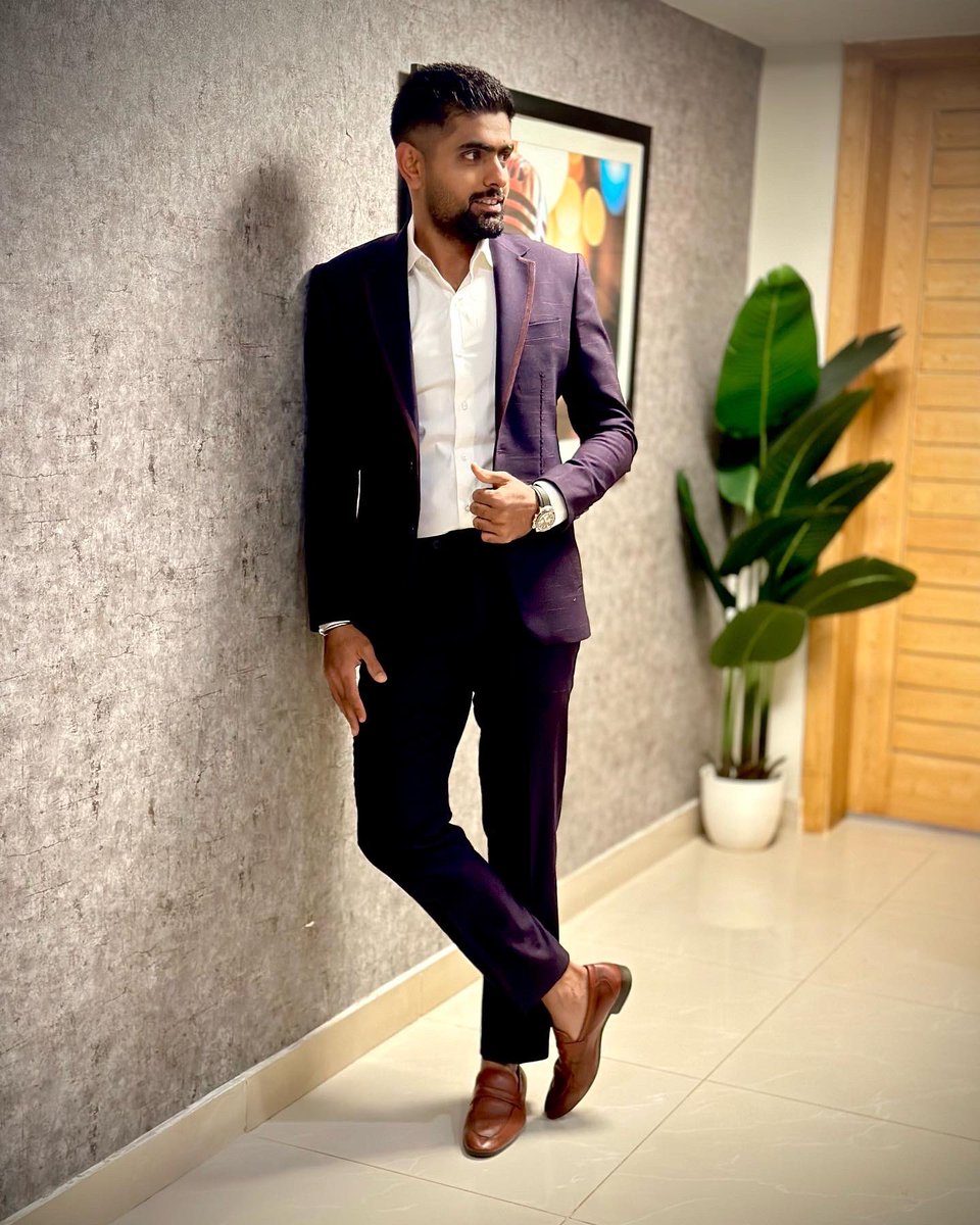babarazam258's tweet photo. Suit up!🕺 https://t.co/7L9jHlj7I6