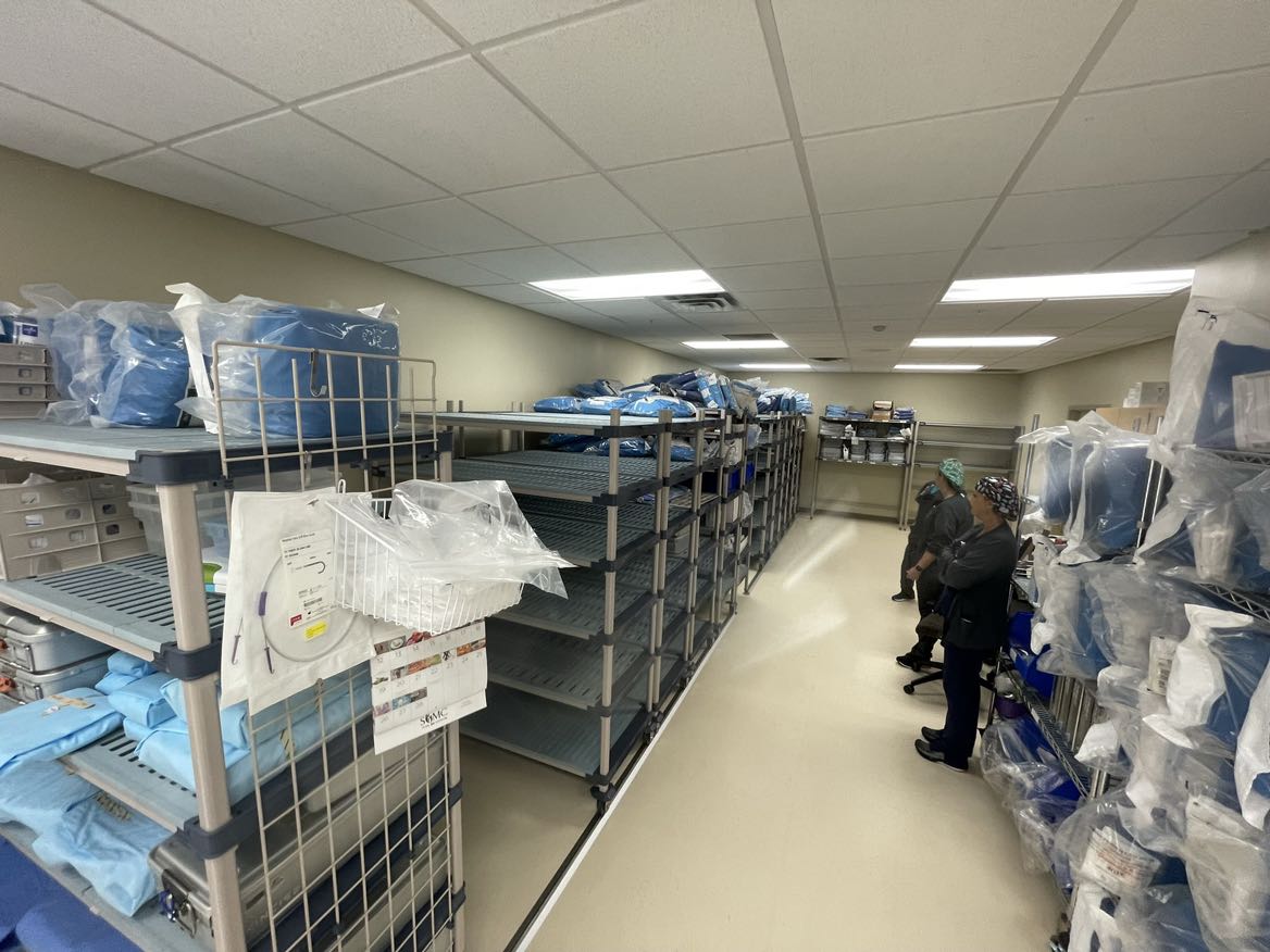 qwikTRAK and MetroMax are an incredible pair for storing an endless amount of OR supplies. 😍
#Healthcare #Supplystorage #OR #ORsupplies #hopsitalstorage