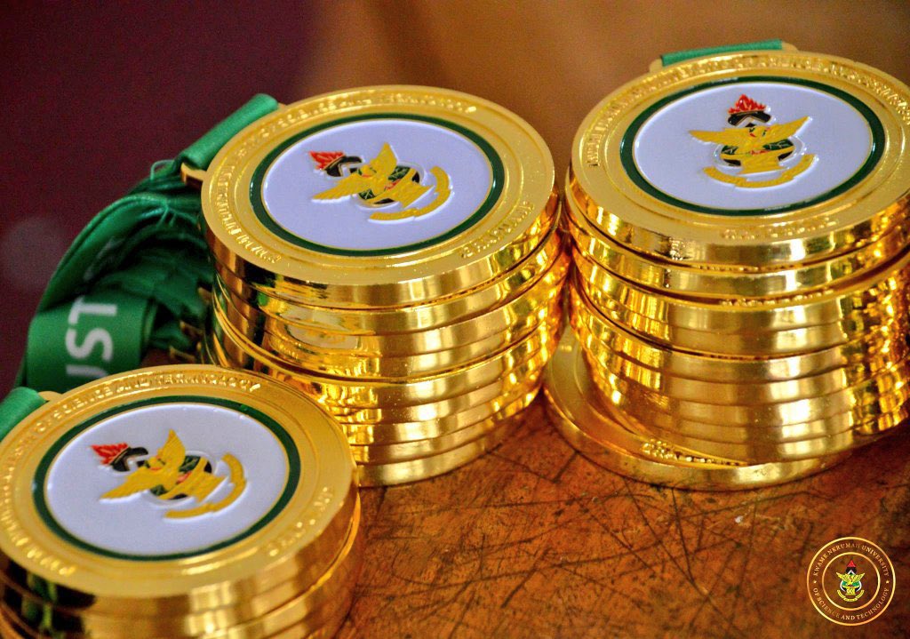 Thevokofficial's tweet image. 📍📍ATTENTION GENERAL PUBLIC📍📍

After temporarily suspending in-person Graduation for 4 years (since 2019), KNUST is back to default. 

This year KNUST Graduation Ceremony will be held in person and it's scheduled for the 27th of November - 2nd December 2023.🌟🌟🌟