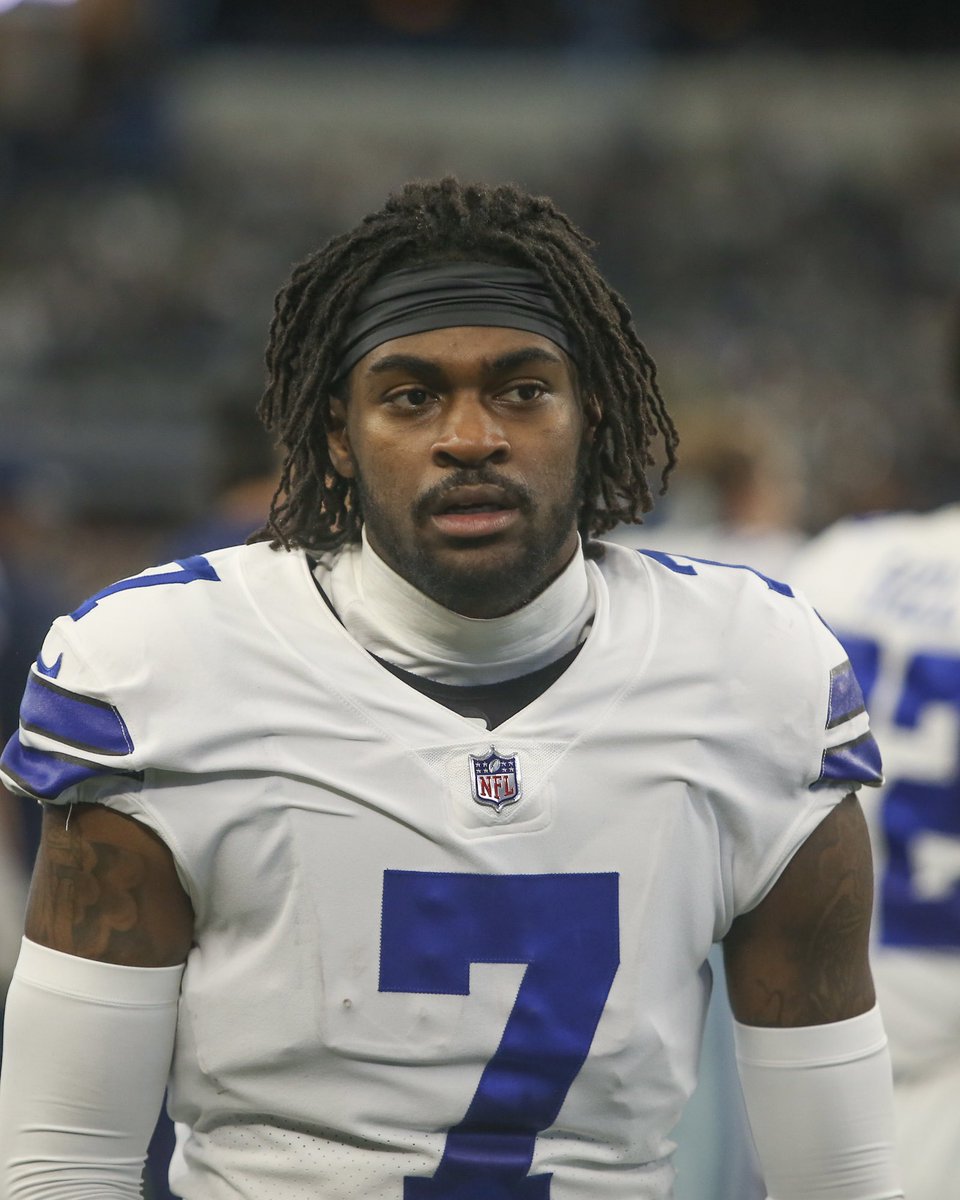 BleacherReport's tweet photo. Trevon Diggs is “feared to have suffered” a torn ACL in practice today, per @schultz_report https://t.co/DylL4cIkzR