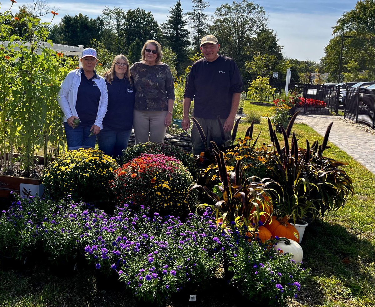 The Victory Garden @ Camp Salute is fortunate to have great partners. We unloaded a donation today from Ivy Acres, Hopewell & Stinchcomb. Thank you Angela, Clare & Donna. We will be ready for Autumn Harvest. @JennNJM @wilkie_cindy @nyyroro @DHribal @PeteCapel