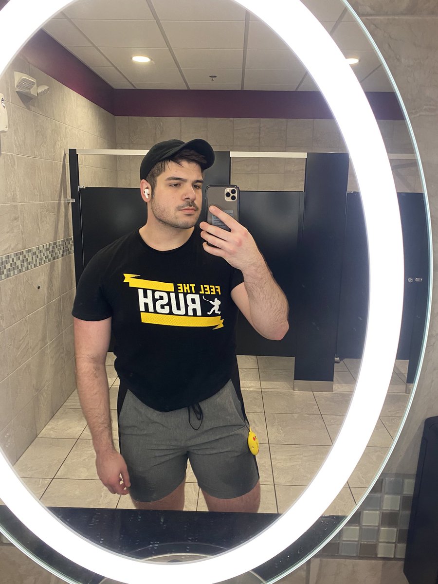 pikalouis's tweet image. 2019 vs 2023