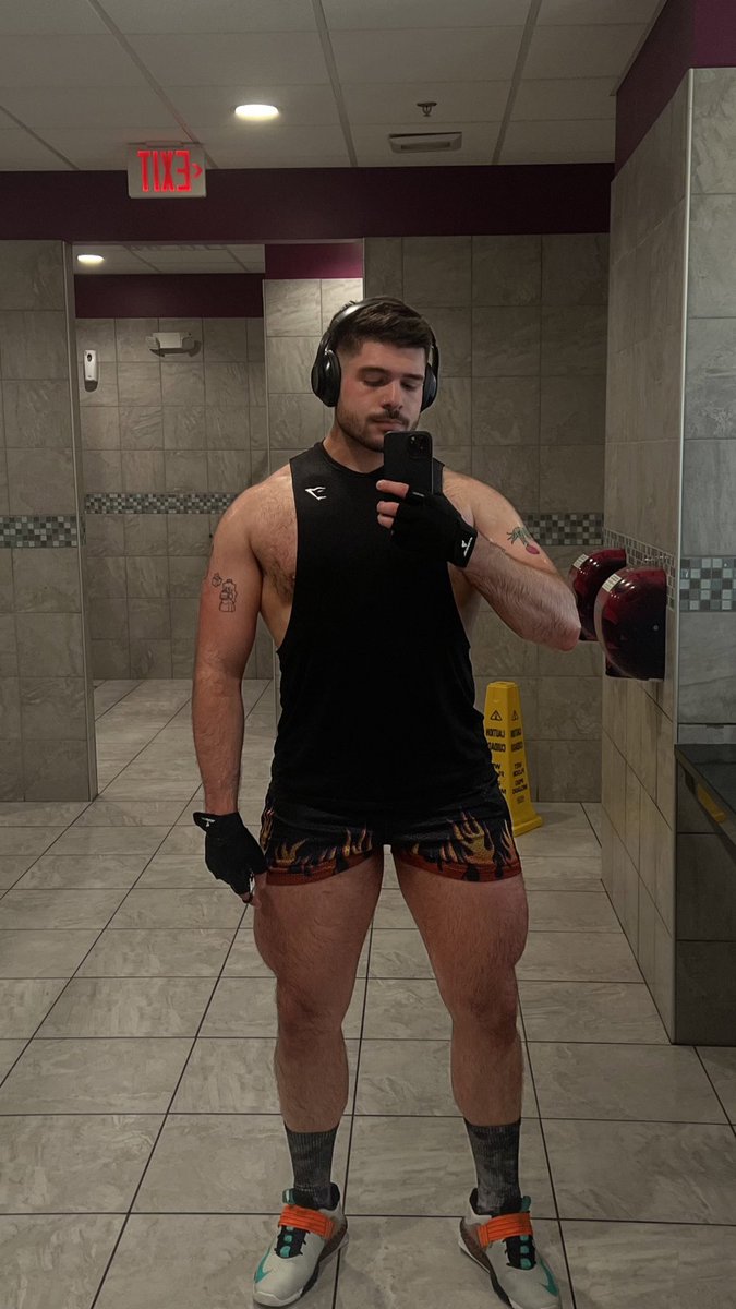 pikalouis's tweet image. 2019 vs 2023