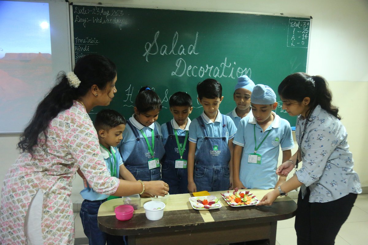 chitkara_school's tweet photo. Chitkara International School hosts an engaging activity titled "Salad Decoration" for the dynamic Chitkarians of Hospitality and Grooming Squad
#CIS #Squad #squadactivity #learning #saladdecoration #hospitality #grooming #Skills #knowledge #ChitkaraInternationalSchool https://t.co/KxW56iMuyK