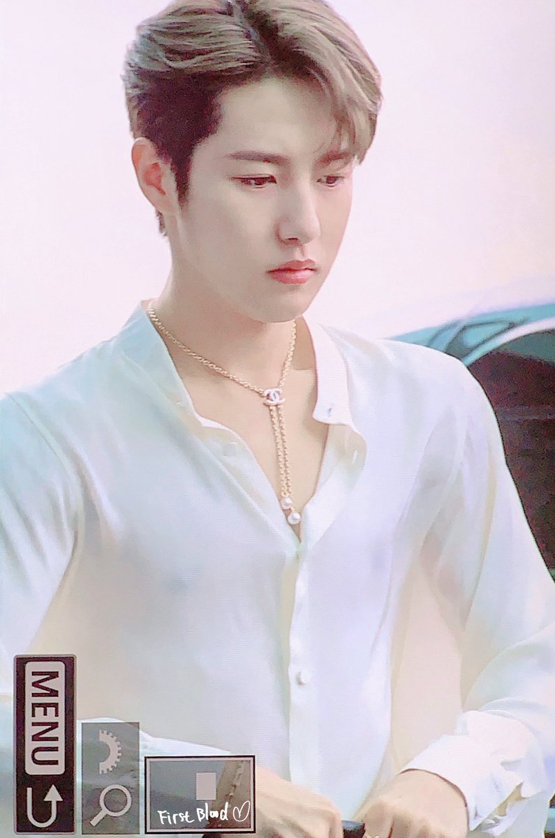 firstblood0323's tweet photo. 230922 ICN

#RENJUN #런쥔 #仁俊 #NCT #NCTDREAM https://t.co/Po43OWnZg8