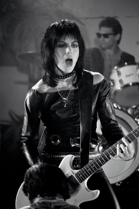 crockpics's tweet photo. Happy 65th Birthday to Joan Jett, born this day in Wynnewood, Pennsylvania. https://t.co/TIbT9MIsjs