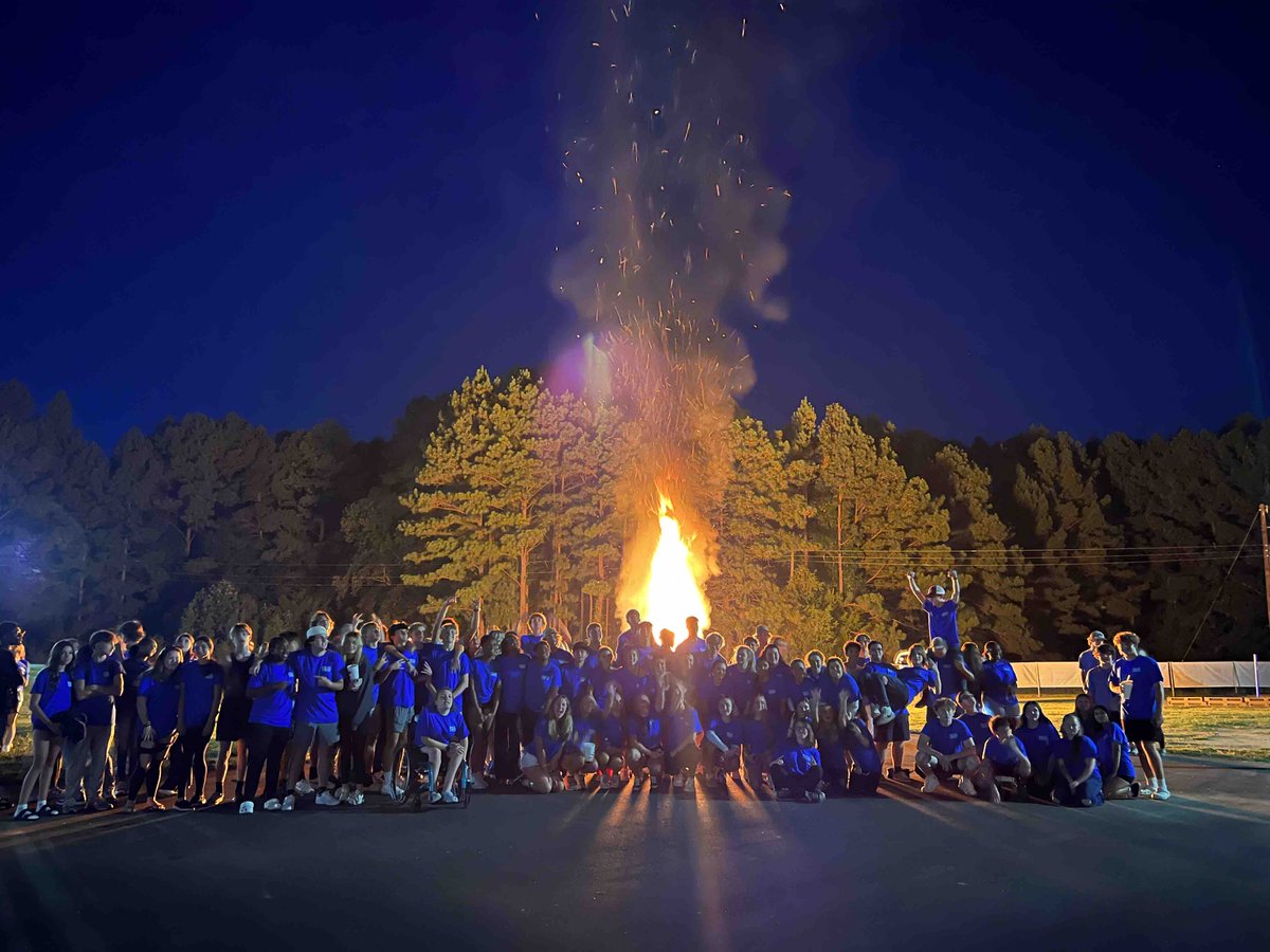 vancecharter's tweet image. Memories Made!
HOCO 23’ Bonfire 🔥
