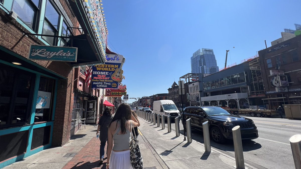 KaLaiWong's tweet image. The Kid and I went to Nashville so I could do a thing. It’s out!  Thank you, @Nickelback for letting me be in charge of your pictures! youtube.com/watch?v=54Ug6R…

#momming #workingmom #makingtv #womenintech #womeninengineering #womenengineers #hustle #neverstop