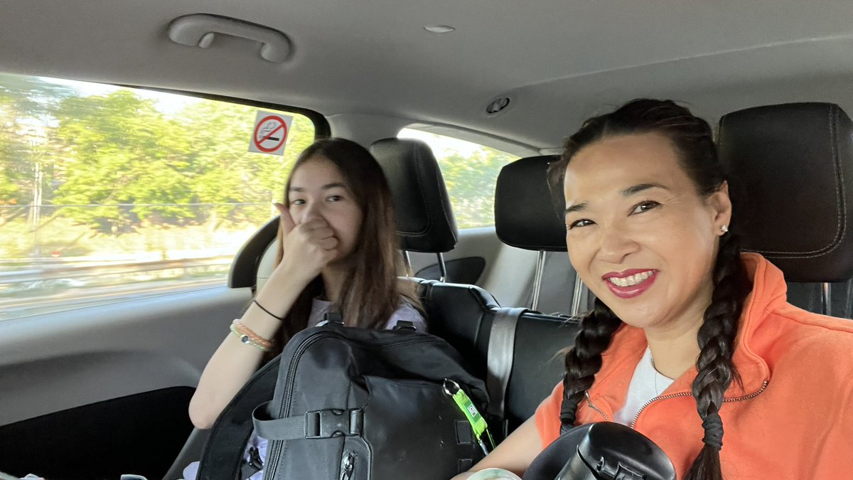 KaLaiWong's tweet image. The Kid and I went to Nashville so I could do a thing. It’s out!  Thank you, @Nickelback for letting me be in charge of your pictures! youtube.com/watch?v=54Ug6R…

#momming #workingmom #makingtv #womenintech #womeninengineering #womenengineers #hustle #neverstop