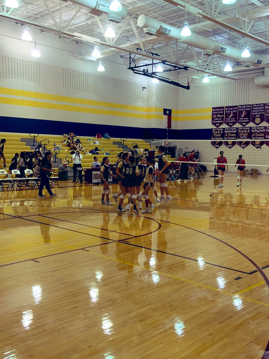 MissPeccarelli's tweet photo. Lady Eagles fight back for the win over Argyle in 3 sets! Let’s go Eagles! https://t.co/1HU782vgbC
