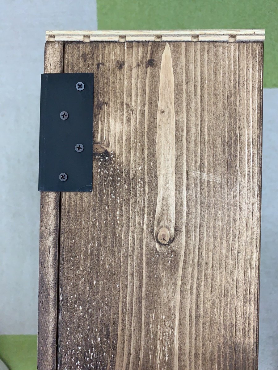 2020FUNs's tweet photo. 事業所内の掃除用具入れ　Part.4

いよいよ組み立て！
細かい強度を増すであろう部品も付けて！
完成まであと少し！

#就労移行支援　#淵野辺　#Funs　#ものづくり　#楽しい　#木工 https://t.co/tRqKMfqsMM