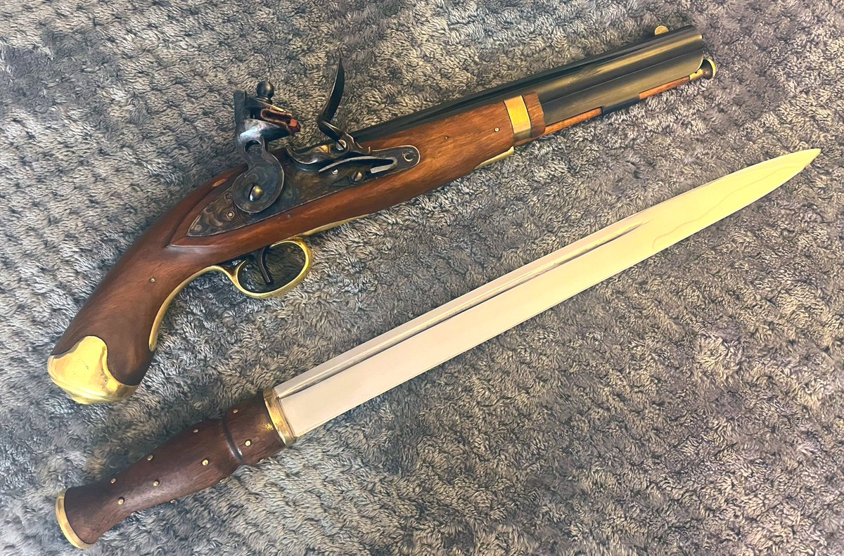 Husband is very excited about the replica flintlock he was gifted by another reenactor. 

Now I just have to gift him a tomahawk…