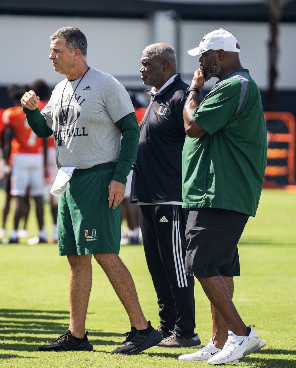 _DFranklin's tweet image. Just a few seconds of this conversation, that’s all I ask. #Legends #Greentree
🧡💚🙌🏽