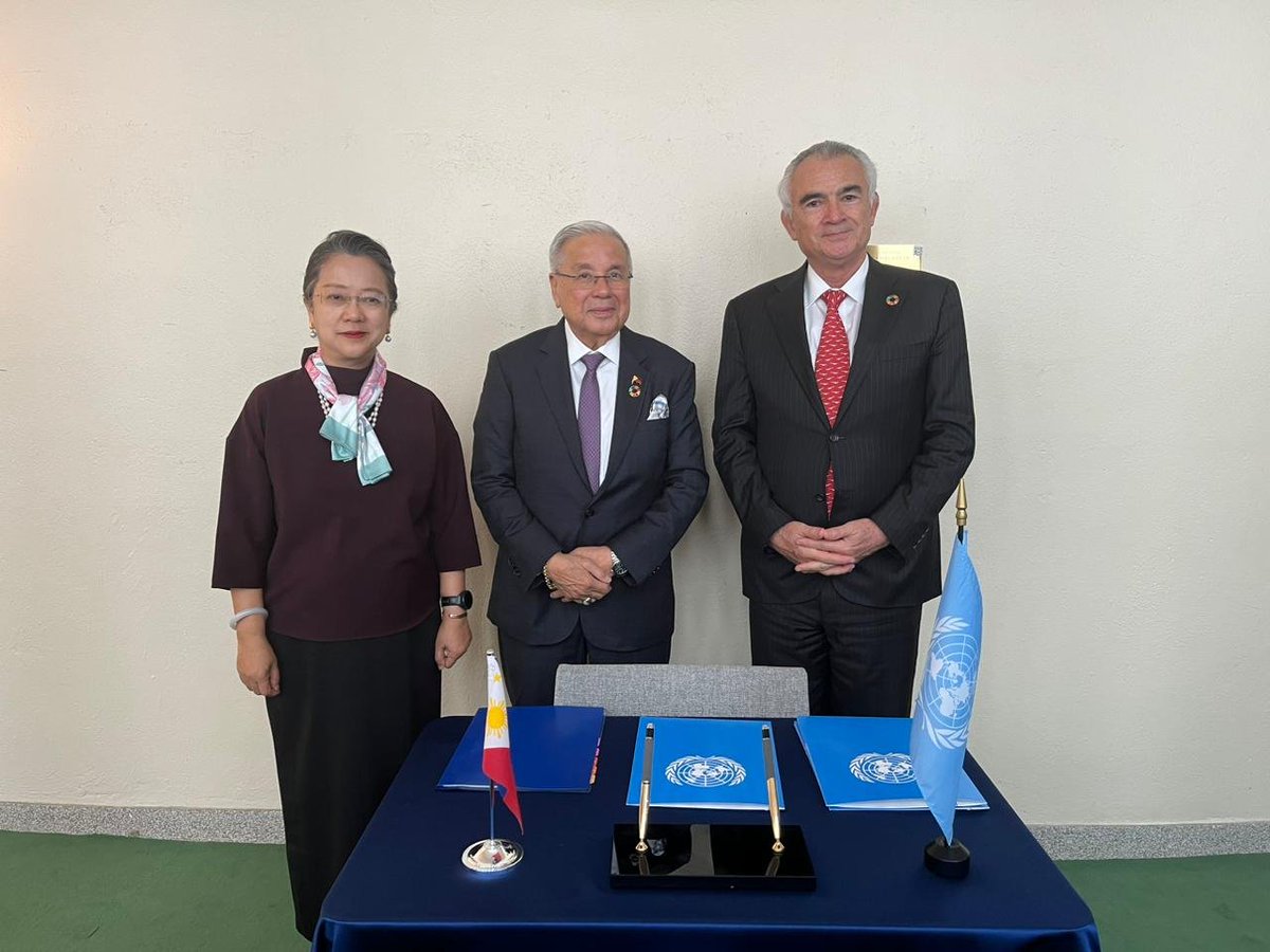 cepal_onu's tweet photo. @UNESCAP @JoseMSalazarX El objetivo del Fondo es apoyar los proyectos del Foro de Cooperación de ALC–Asia del Este #FOCALE para contribuir a la promoción del entendimiento mutuo, el diálogo económico y la cooperación fructífera entre ambas regiones. https://t.co/ngdKOyjJ1Y
