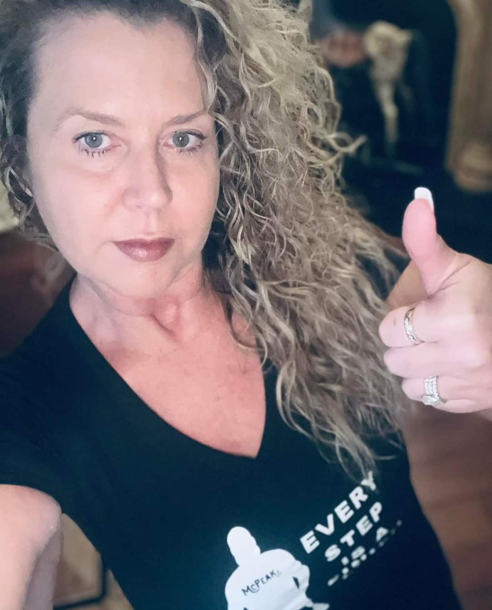 RichieEveryStep's tweet photo. Valerie, thank you for supporting Richie over the years, it means so much. Your Every Step t-shirt helps raise funds for cancer research &amp; amputee veterans 🙏
https://t.co/qgDUzzbCd5 https://t.co/7f1n2Uziv9