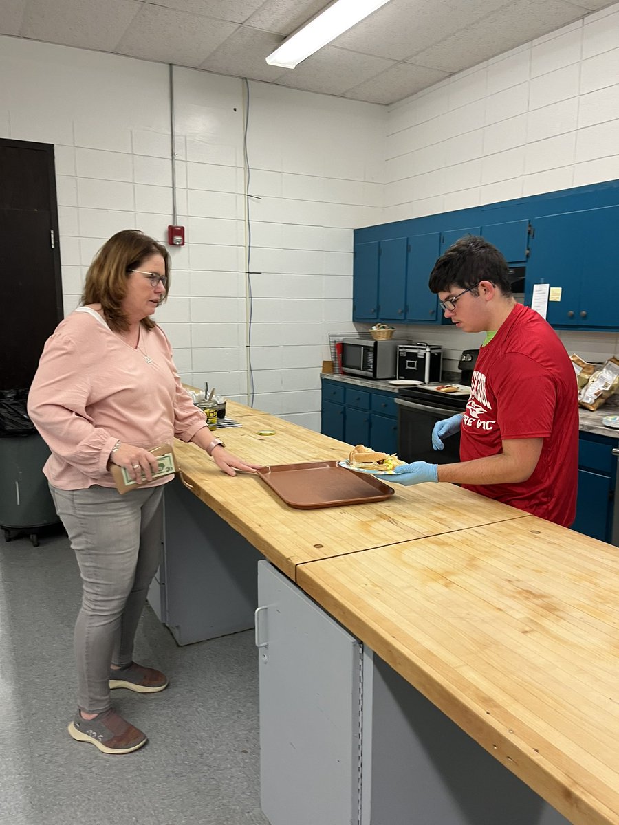 MHS_PreVoc's tweet photo. Bistro is BACK!!! We served BLTs and Cherry Cheesecake to staff today! Make sure to get your orders in for next week! #cooking #prevocrocks #cooktolearn #BLT #specialeducation https://t.co/l5wpV5Posd