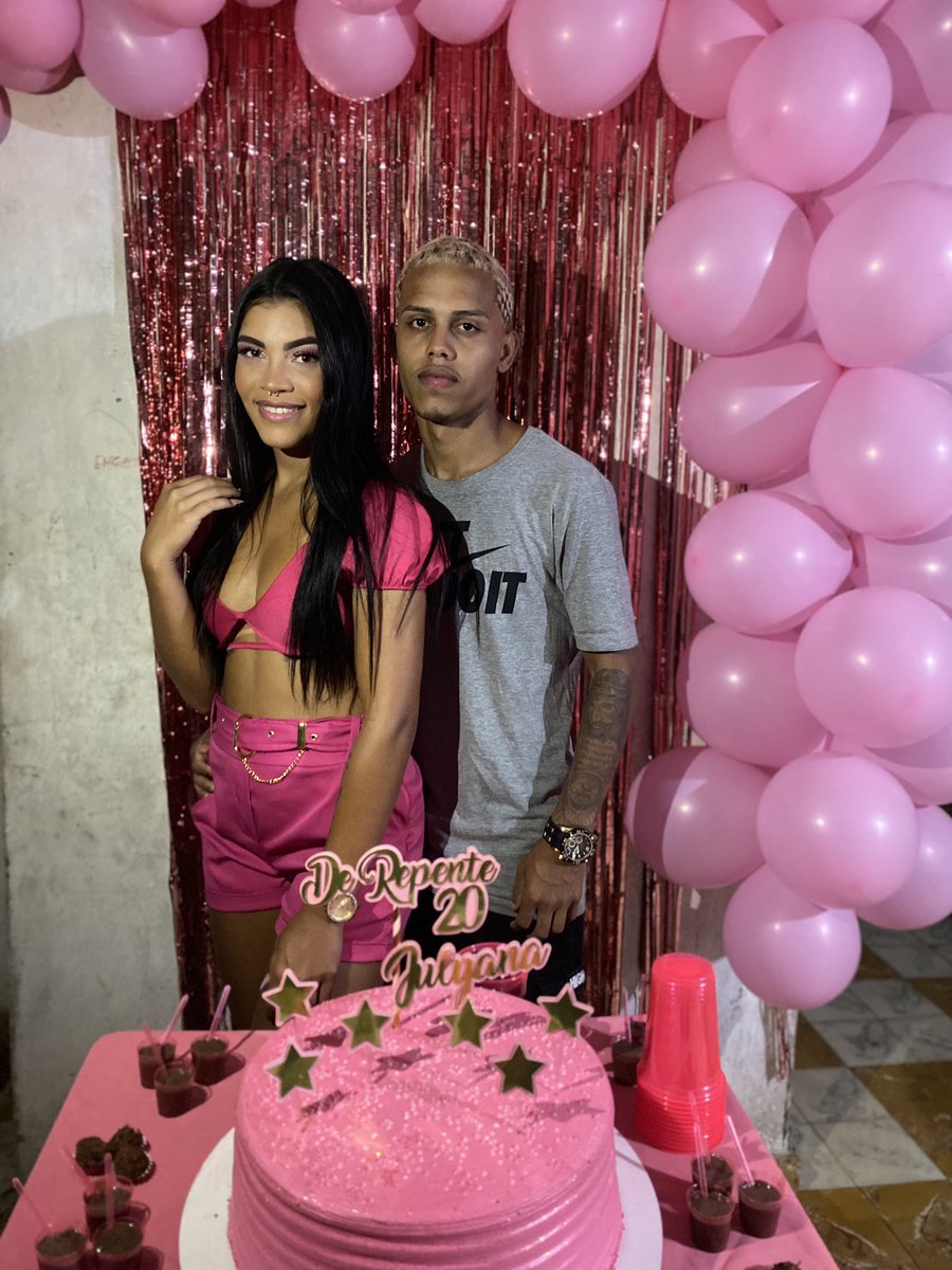 “Eu sabia que ela merecia mais, e também sabia que não aguentaria a dor de ver ela ao lado de outra pessoa, então 
eu melhorei, melhorei pra não perder ela.”💖👩🏻‍❤️‍💋‍👨🏽