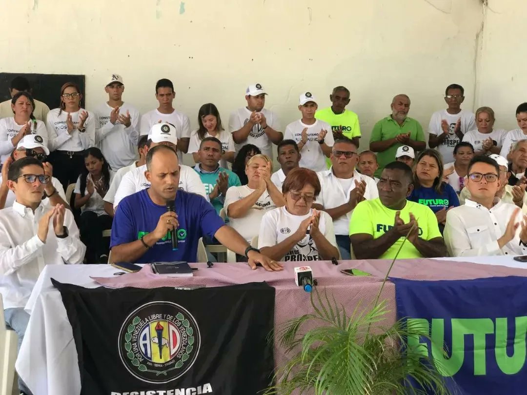 HFVZLALARA's tweet photo. Desde el Municipio Torres, seguimos consolidando las alianzas de cara a los próximos desafíos electorales, con la firme convicción de que la ruta electoral es el camino para salir adelante por el Futuro de nuestro país https://t.co/cr6N51cQgC