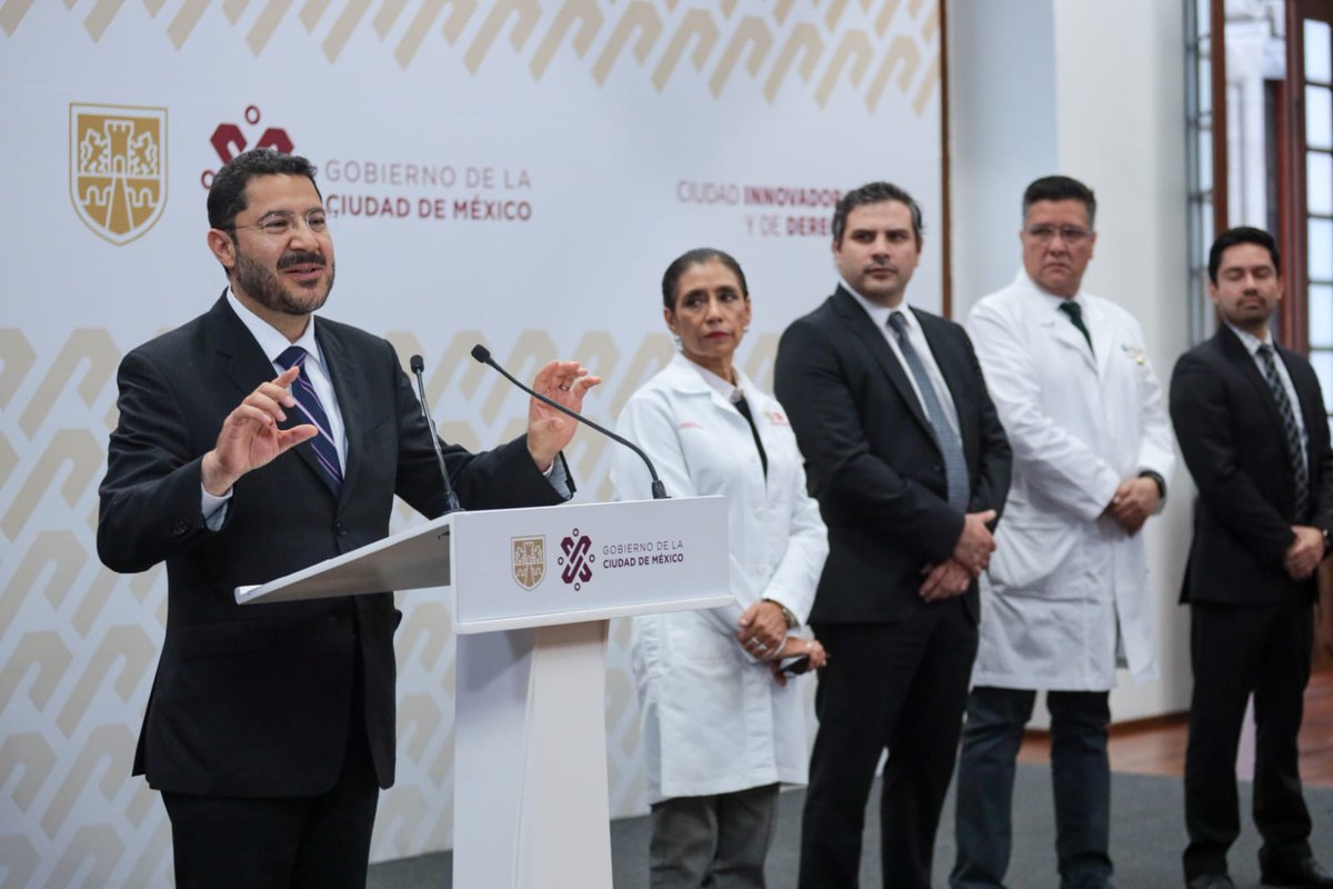 Tenemos buenas noticias en materia de salud para los capitalinos.
Informamos que el <a href="/GobCDMX/">Gobierno de la Ciudad de México</a> concretó exitosamente la basificación de 5 mil 121 trabajadores en el @IMSS_BIENESTAR, en un tiempo récord.
También comentamos que se aprobó a adquisición de siete tomografos para igual