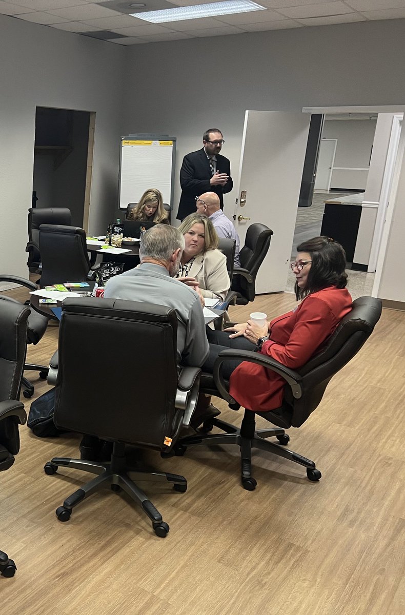 .<a href="/NIETteach/">National Institute for Excellence in Teaching</a> great day with <a href="/ARKRIVERESC/">Arkansas River ESC</a> Superintendents thinking through with performance-based compensation <a href="/NIETjbarnett/">Josh Barnett</a> lead them through reflection around recruit, retain, and reward #TheNIETway