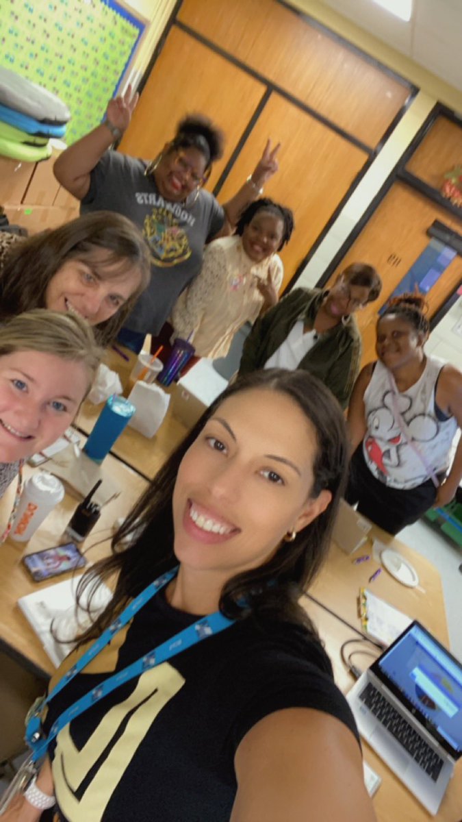 Jessica W. tweet media