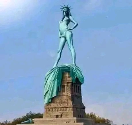 Seyilog2's tweet image. Before and after joining Marlian&apos;s Record
#JusticeForMohbad 
#Justice4mobhad