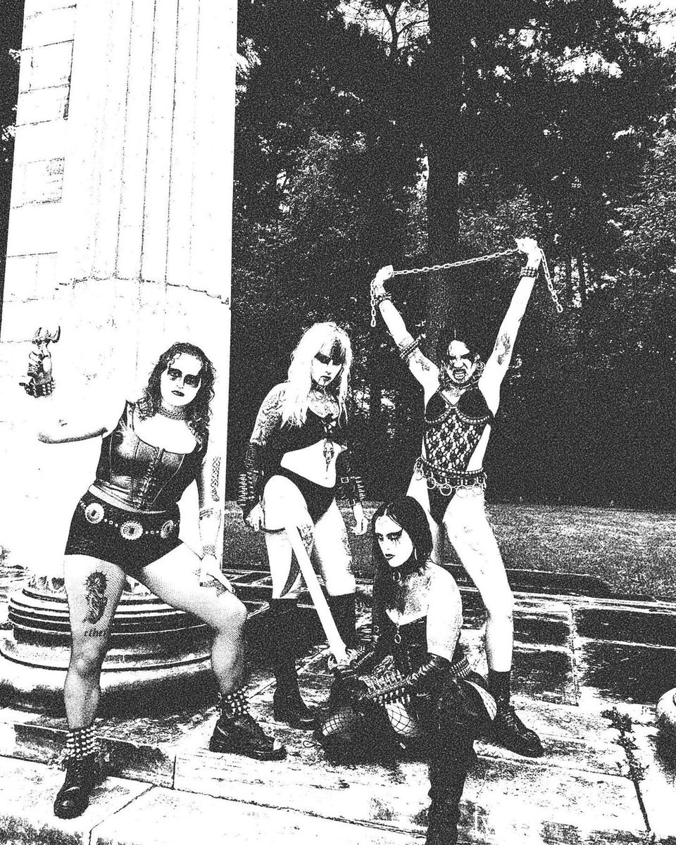 BlackMetalUS's tweet photo. Unholy Altar 🇺🇸 

Bandcamp: https://t.co/1ZuvXqtt3F

Facebook: https://t.co/pXbIAwREgw

#UnholyAltar #BlackMetal #USA #TrueBlackMetal #RawBlackMetal #goodmorning #QuintaLiberdadeNoSDV https://t.co/ANooULeCDc