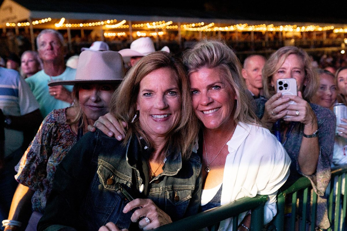 You won't want to miss this year's show 🎶🎸 featuring <a href="/DierksBentley/">Dierks Bentley</a> @GinBlossomsaz and @LittleBigTown. GA tickets 🎫 are still available but won’t be for long.

#livefest2023 #tickets #NaplesFL