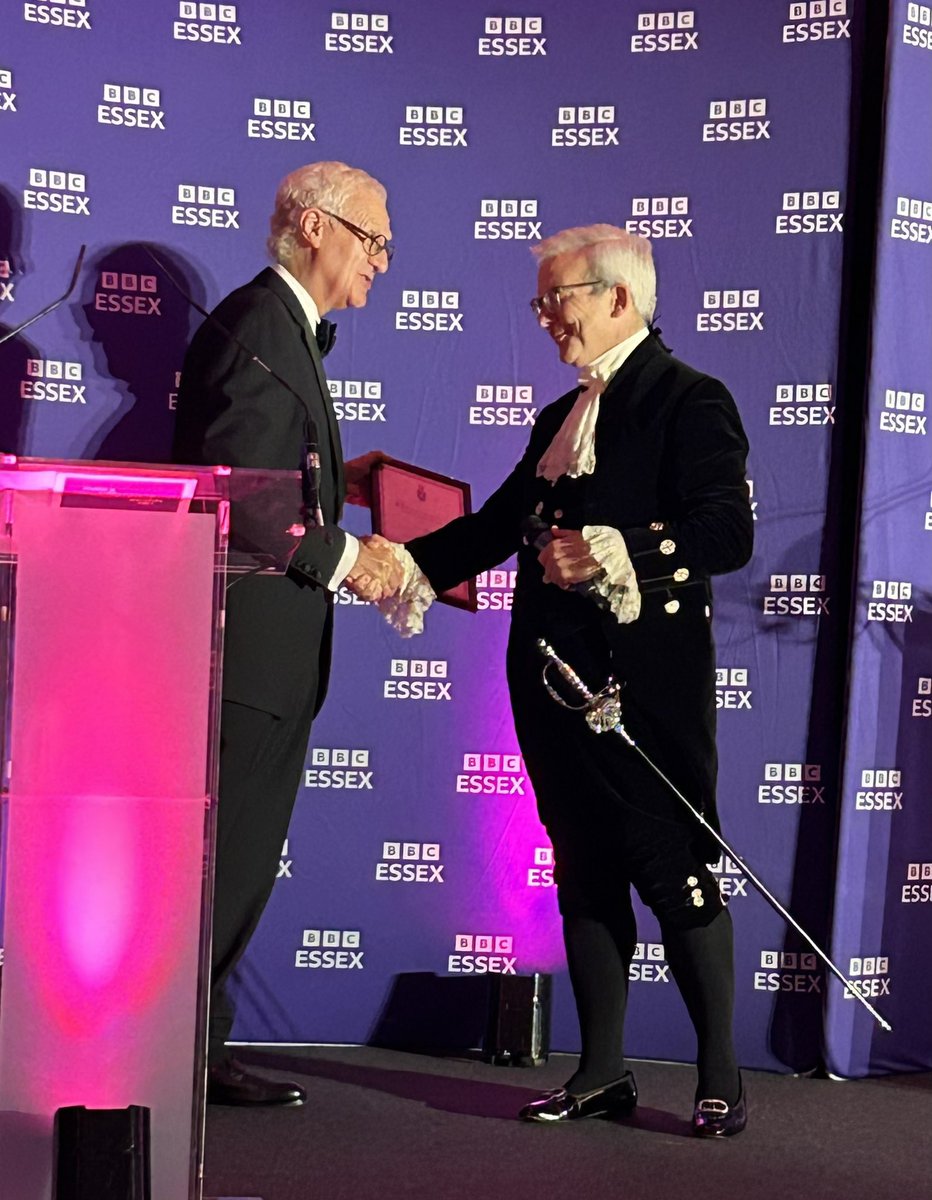 Dave Monk, after 37 years of broadcasting receives a surprise award himself at the BBC Make a Difference Awards in Essex. His last show is tomorrow. Thank you Dave. @bbcessex