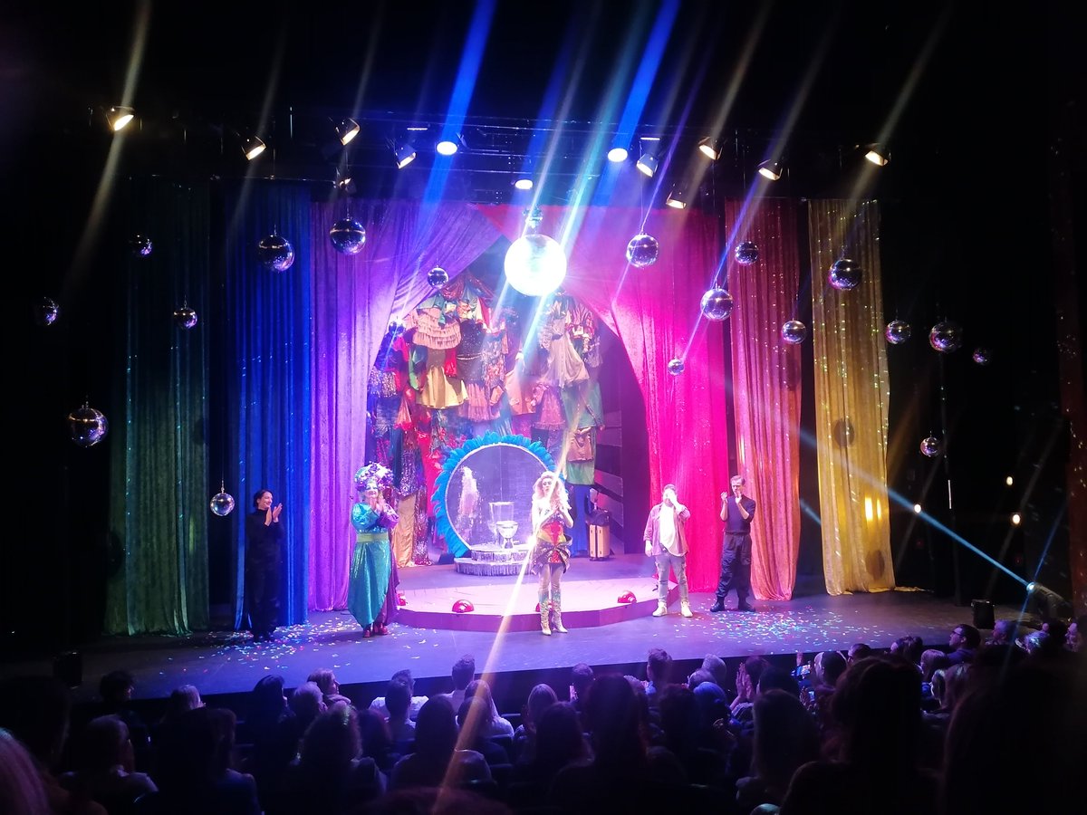 Arts & Business NI (@artsbusinessni) on Twitter photo Huge congratulations Matt Cavan, <a href="/ReplayTheatreCo/">Replay Theatre Co</a>, Patrick O'Reilly and Lyric Belfast. Mirrorball was amazing. Such love in the room. Enjoy the party! Huge congratulations Matt Cavan, <a href="/ReplayTheatreCo/">Replay Theatre Co</a>, Patrick O'Reilly and Lyric Belfast. Mirrorball was amazing. Such love in the room. Enjoy the party!