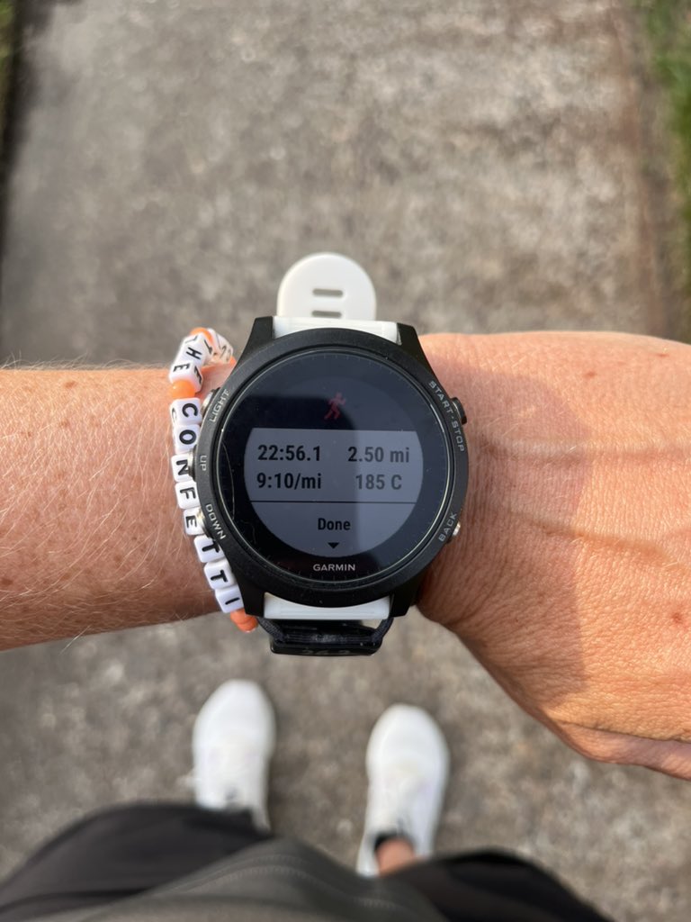 Ms. Snow tweet media