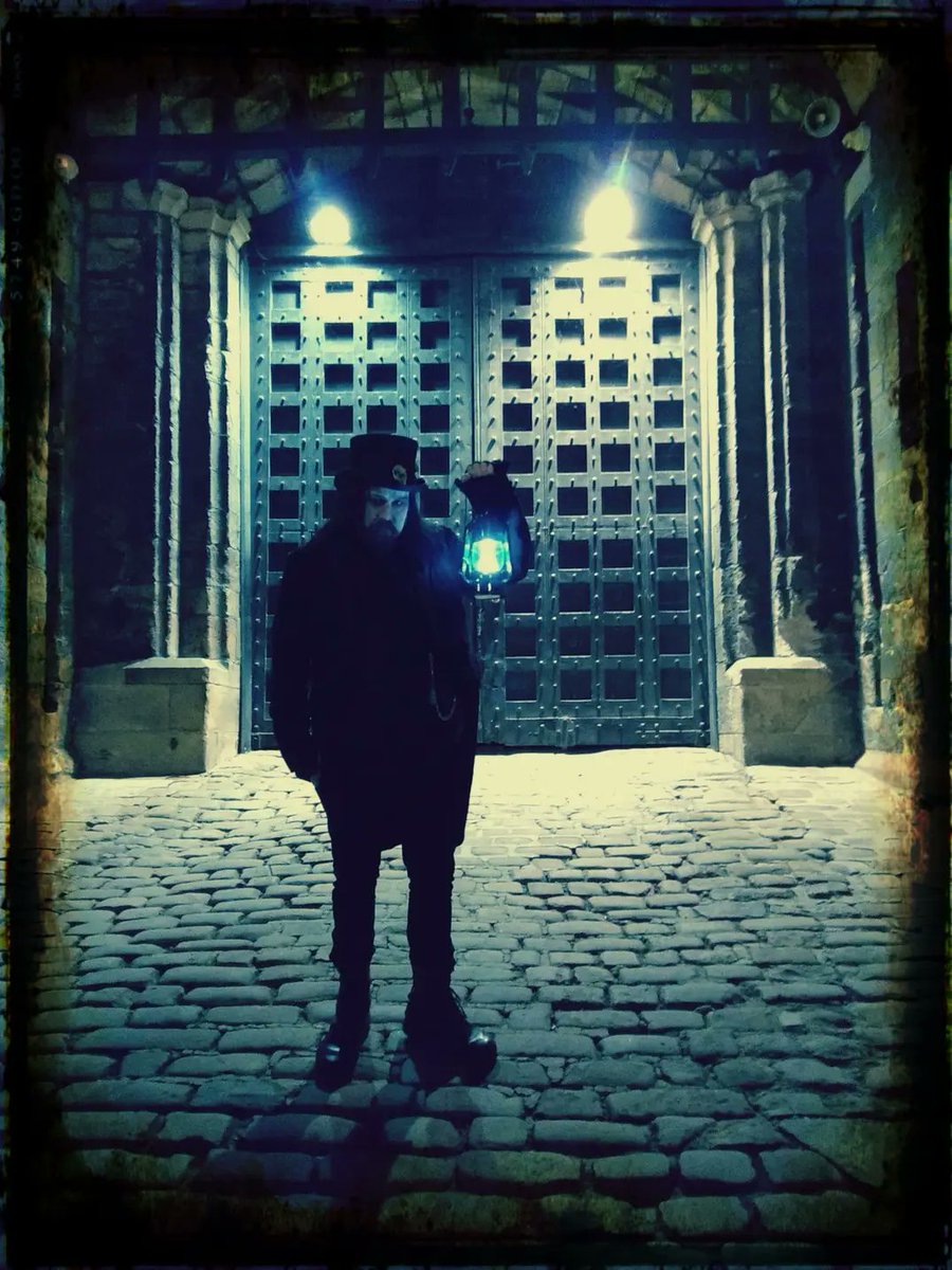 LancasterGuide's tweet image. As the nights get darker &amp;amp; the shadows sinister, we resurrect our 5⭐️ &apos;Hauntings, Hangings &amp;amp; Horrid Happenings&apos; &amp;amp; &apos;#Witchcraft - 1612&apos; #tours! Watch this space for details of the ghoulish, ghastly, gloomy &amp;amp; grim! 👻 #LancasterGuide #LWTT #tourguide #localhistory #darkhistory