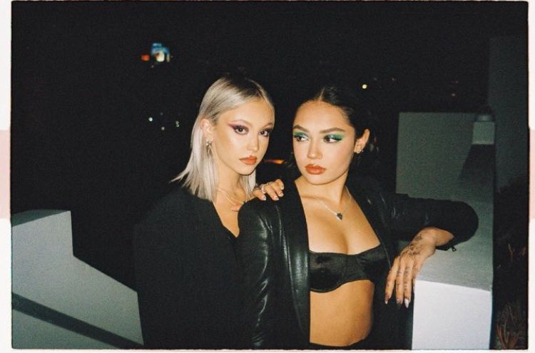 bestie date night 💚🩵