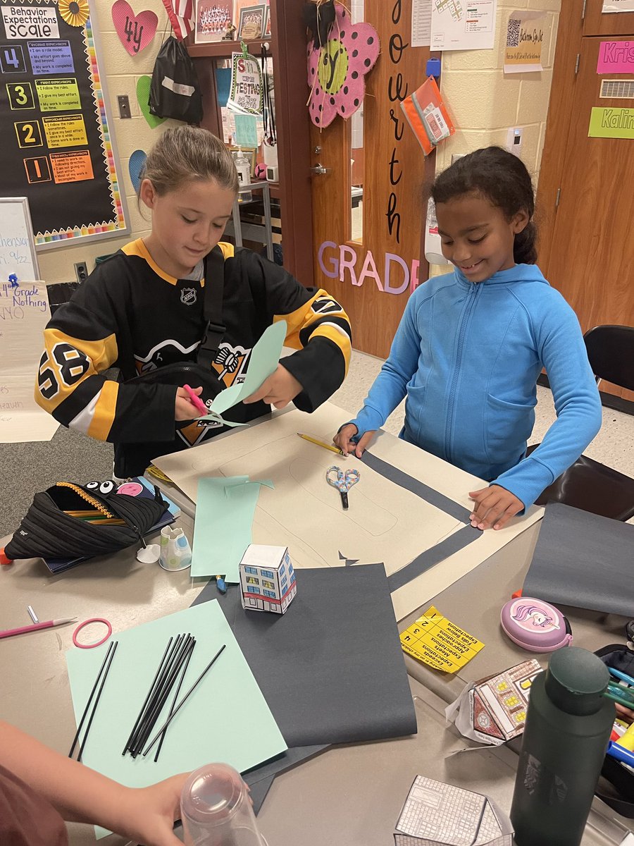 BeaverAreaSD's tweet image. In Mrs. Yaria’s class Ss are engaged in novel engineering, a strategy that utilizes the engineering design process and maker learning. Ss design and make replicas of various settings identified in their novel “Tales of a Fourth Grade Nothing.” #designthinking #makerlearning
