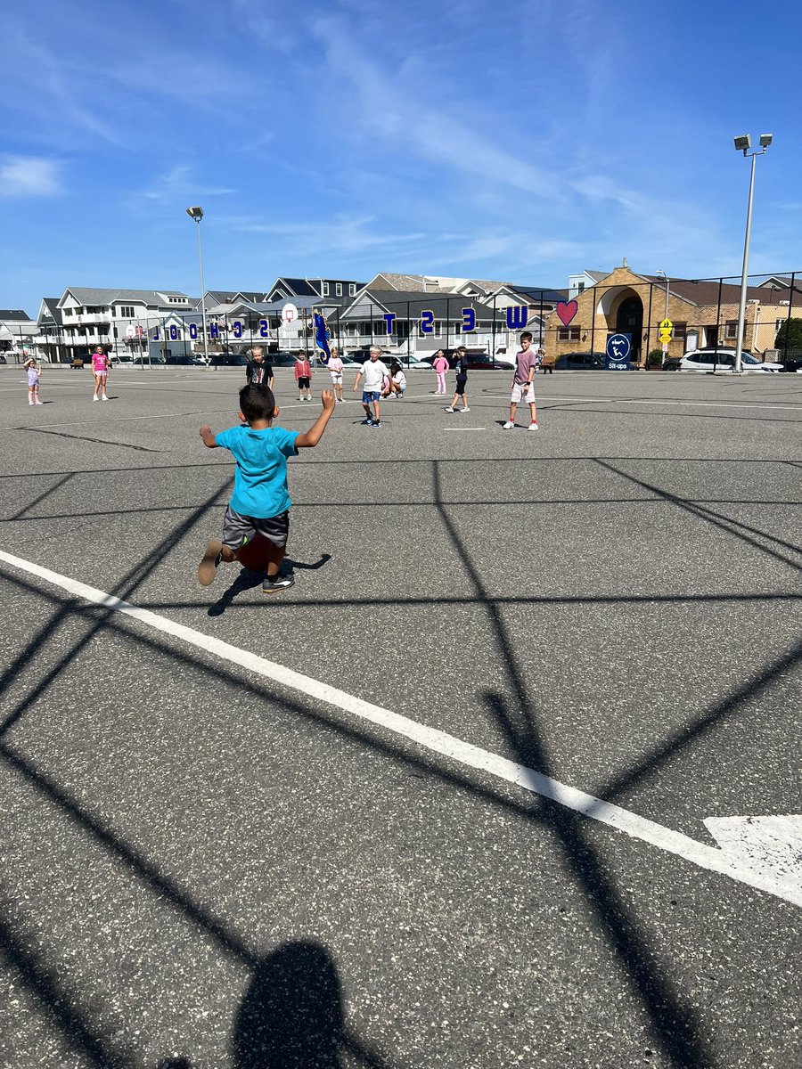 Nicolette Samardich (@mssamardich) on Twitter photo Got to meet our new buddies today and play some kickball to kick off Heart Huddles โค๏ธ<a href="/WestSchoolLBNY/">West School</a> Got to meet our new buddies today and play some kickball to kick off Heart Huddles โค๏ธ<a href="/WestSchoolLBNY/">West School</a>