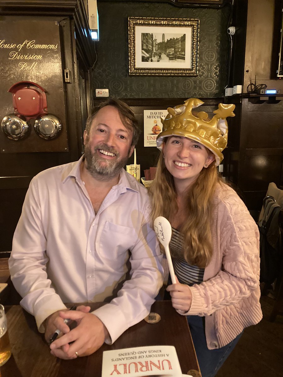 JoannaClaire_S's tweet photo. MY HEART IS SO FULL RIGHT NOW! π€£ How did this end up being my life?? Wine, booksellers, @MichaelJBooks and my trusty fellow quiz loser @PenguinHuddleUK for the launch of the Unruly by the fantastic @RealDMitchell WE WON LAST PLACE π€£ https://t.co/AOWWtNx43I