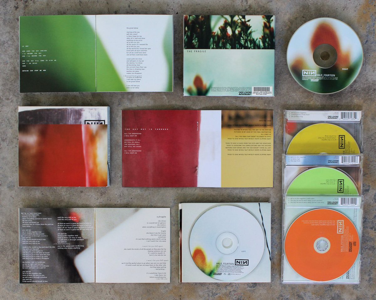 waves_and_static tweet media