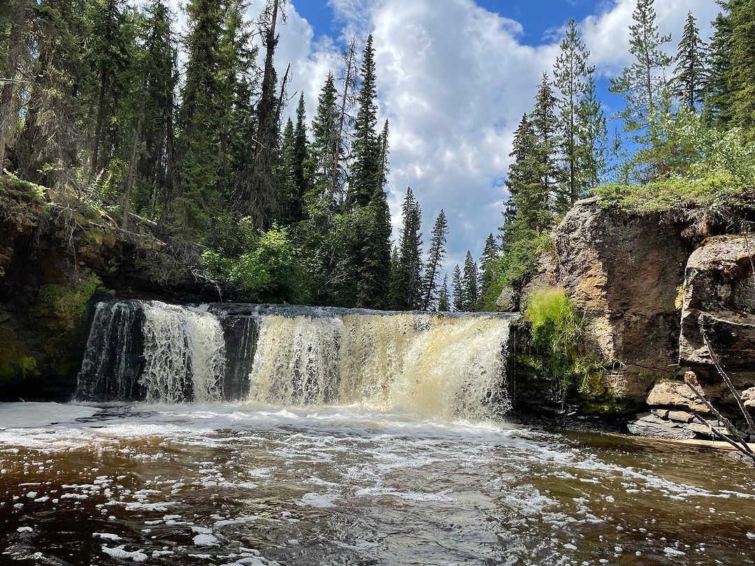 The natural wonders of the #Cariboo are waiting for you to explore when you Buy My BC Home in Quesnel.

You’ll find this gorgeous spot less than an hour from your living room, after a quick drive and an easy walk.
.
realtor.ca/real-estate/25…

#bcrea #waterfall #NaturePhotography