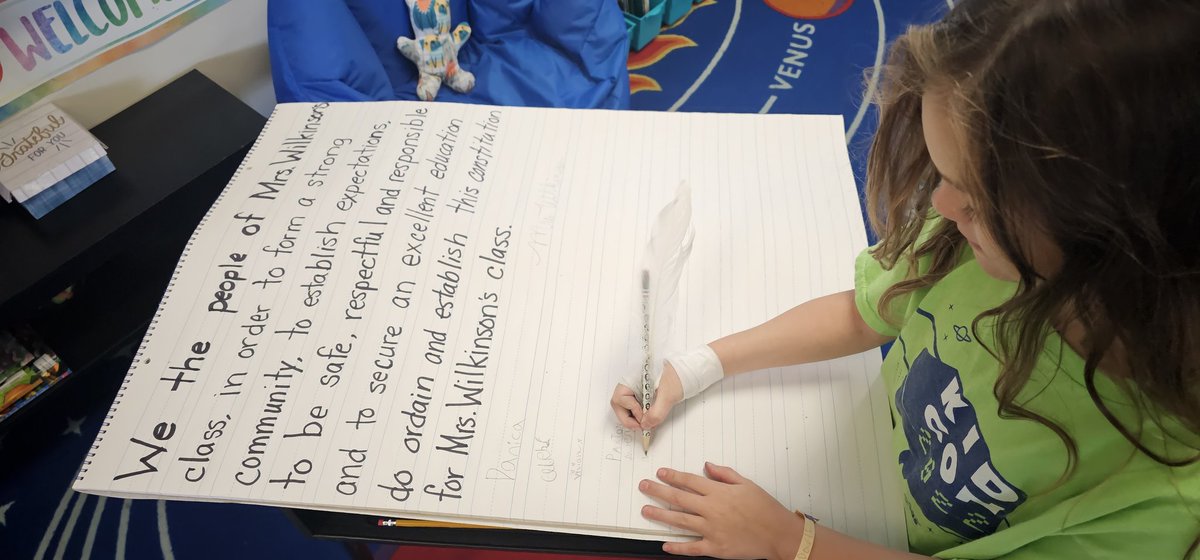 We've had a great time learning about the Consitution this week! So thankful to <a href="/Brenda_I_28/">brenda izaguirre</a> for this inspiration she provided at the <a href="/pisdesela/">PISD Elementary Language Arts & Reading</a> conference this summer! <a href="/PISDELEMSS/">PISDELEMSS</a> #SouthBelt