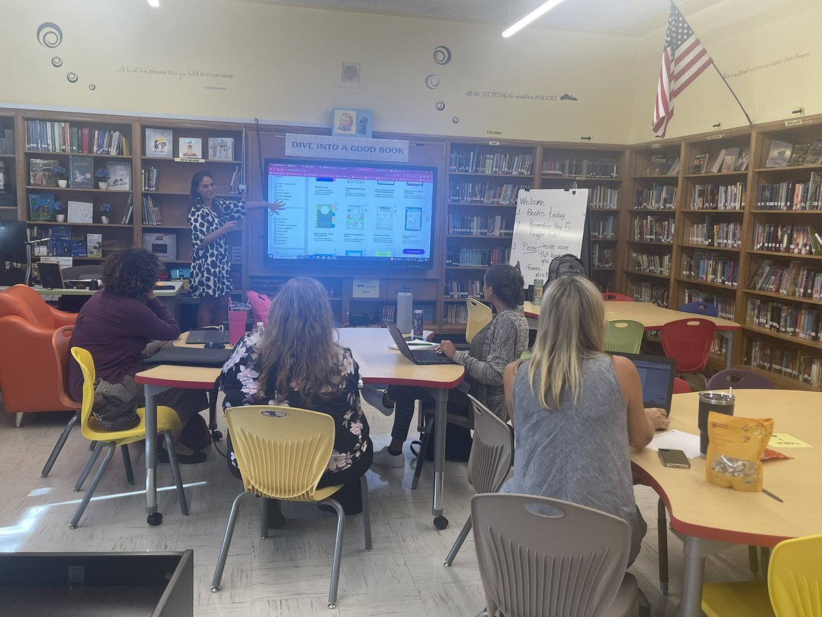 jaclynguidice's tweet photo. Ms. Talbot facilitating “Kami 101” to help teachers unlock the full potential of Kami this afternoon! We are #lifelonglearners and #NMerrickProud https://t.co/4K6tyQZEzw